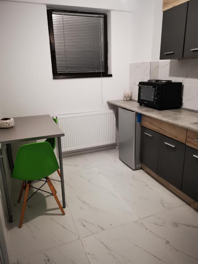 Iasi Jacuzzi Apartment A Exterior foto
